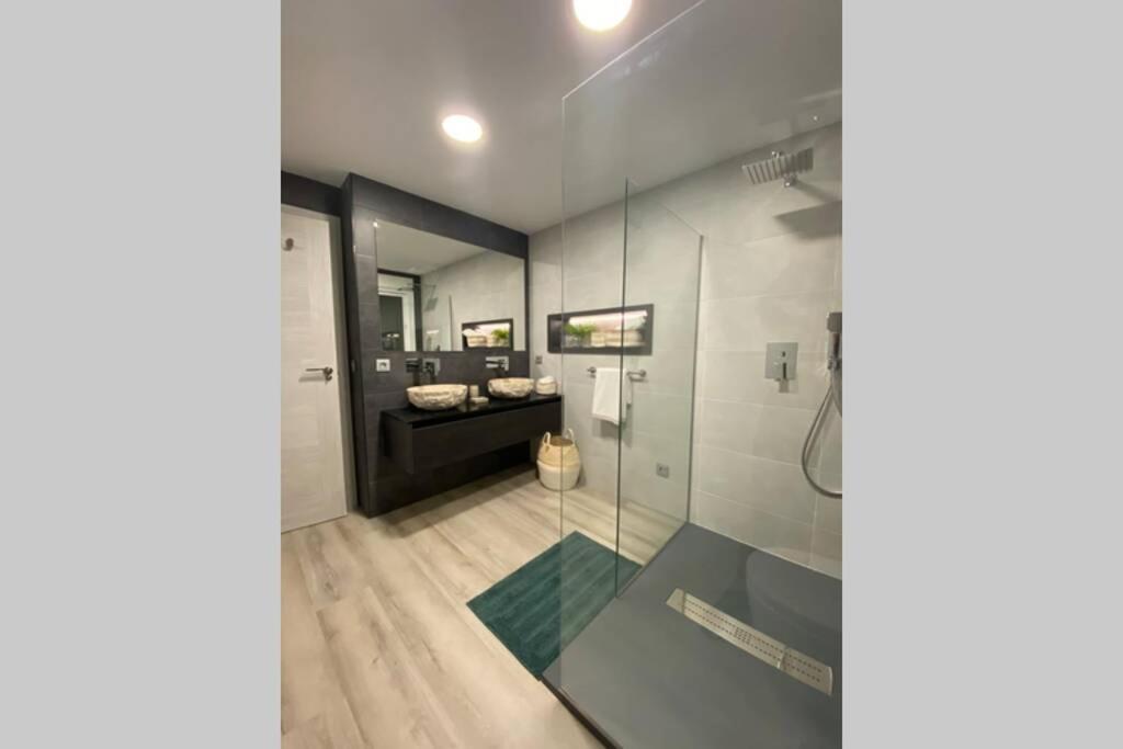 Precioso Apartamento A Estrenar En Centro De 네르하 외부 사진